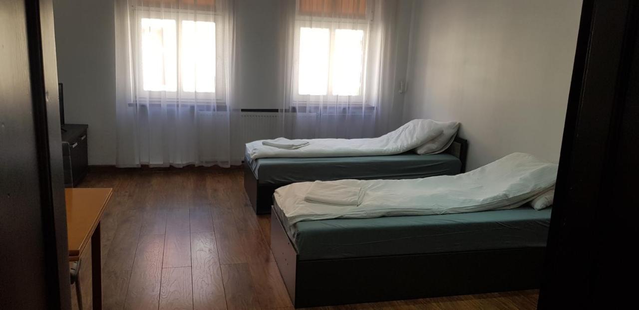 Apartamenty Bednarska 2A กลีวิตเซ ภายนอก รูปภาพ
