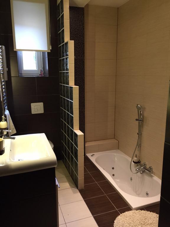 Apartamenty Bednarska 2A กลีวิตเซ ภายนอก รูปภาพ