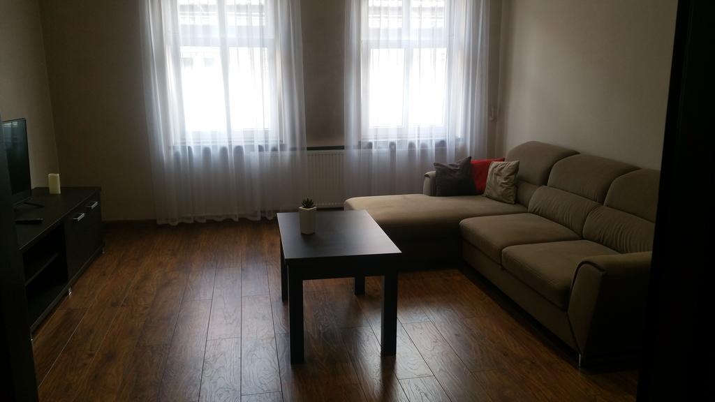Apartamenty Bednarska 2A กลีวิตเซ ภายนอก รูปภาพ