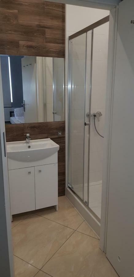 Apartamenty Bednarska 2A กลีวิตเซ ภายนอก รูปภาพ