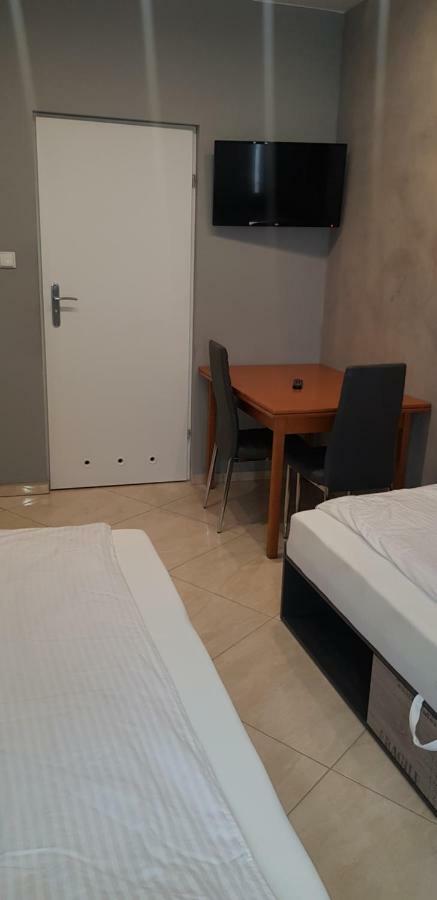 Apartamenty Bednarska 2A กลีวิตเซ ภายนอก รูปภาพ
