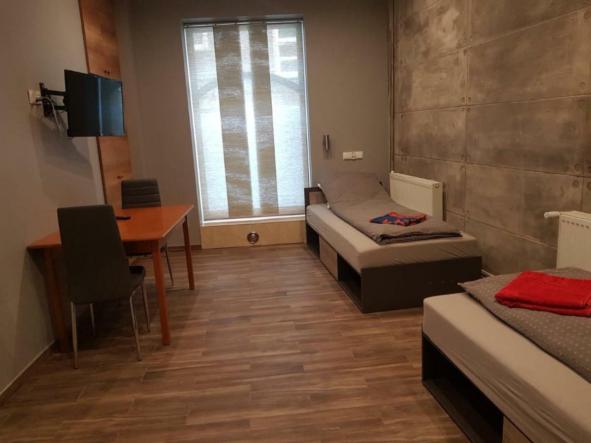 Apartamenty Bednarska 2A กลีวิตเซ ภายนอก รูปภาพ