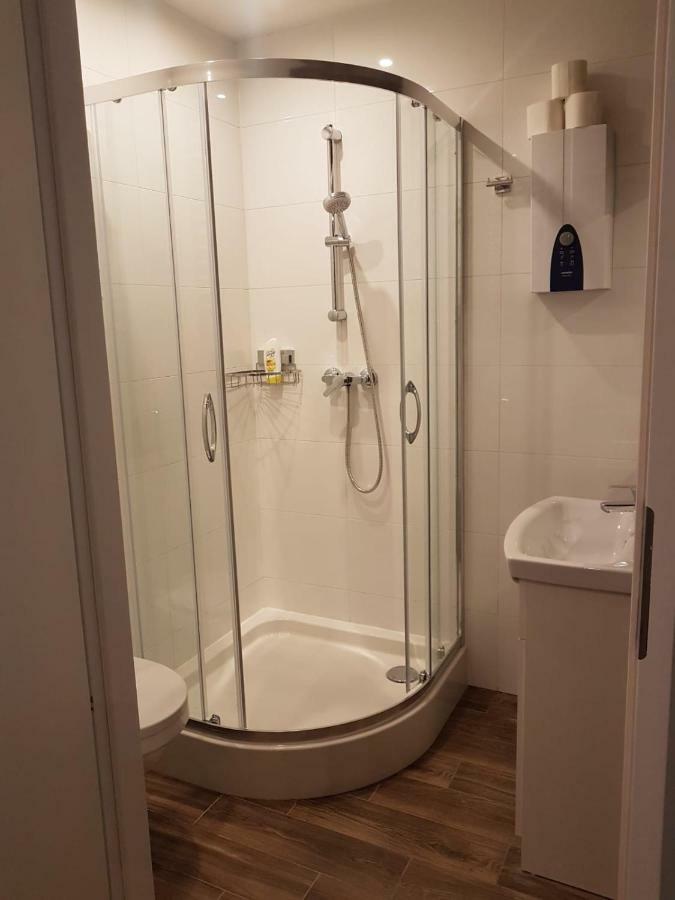 Apartamenty Bednarska 2A กลีวิตเซ ภายนอก รูปภาพ